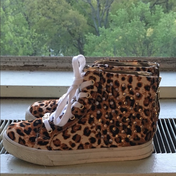 BOTH PAIR /MK adorable hi tops' - Picture 5 of 8